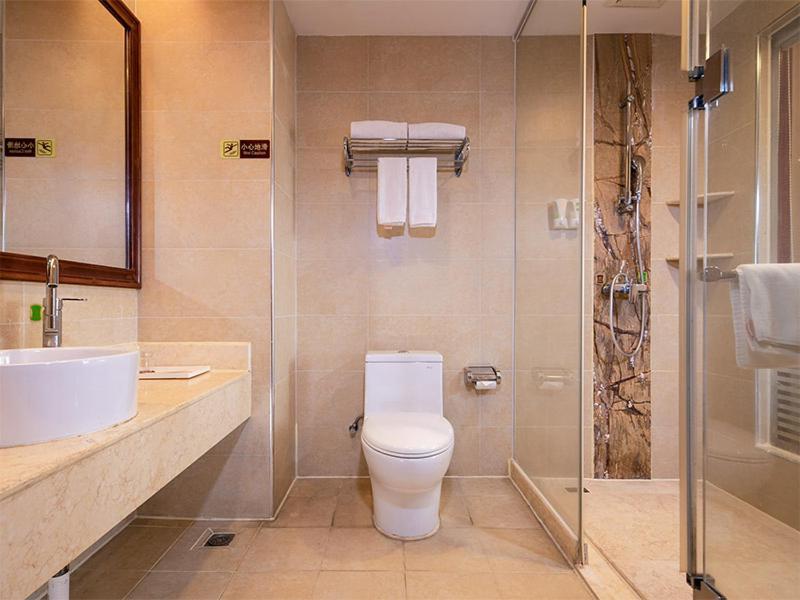 Vienna Hotel Dongguan Hou Street Wanda Plaza Exterior foto