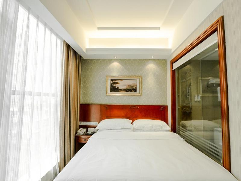Vienna Hotel Dongguan Hou Street Wanda Plaza Exterior foto